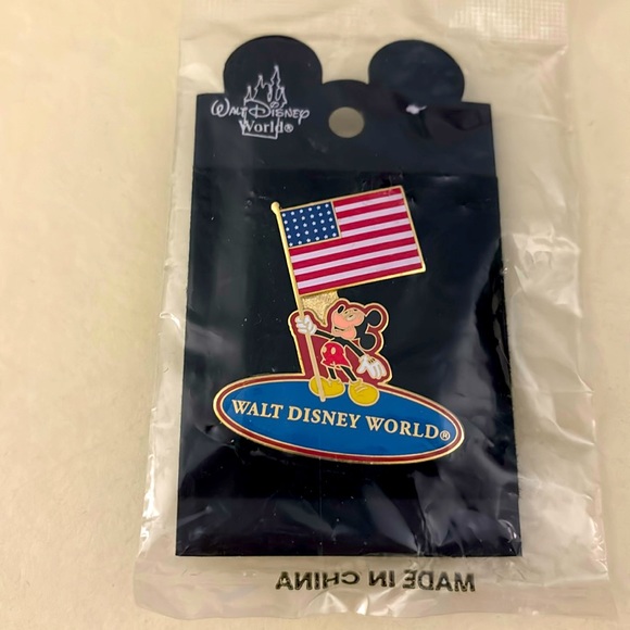 Disney | Other | Disney World Mickey Mouse American Flag Trading Pin ...